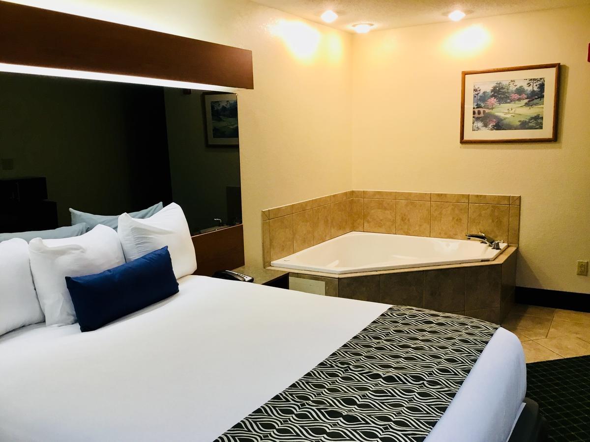Microtel Inn & Suites By Wyndham Augusta/Riverwatch Extérieur photo