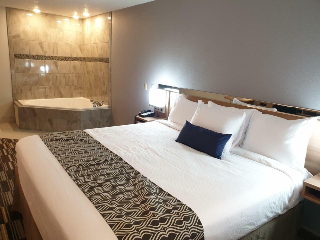Microtel Inn & Suites By Wyndham Augusta/Riverwatch Extérieur photo